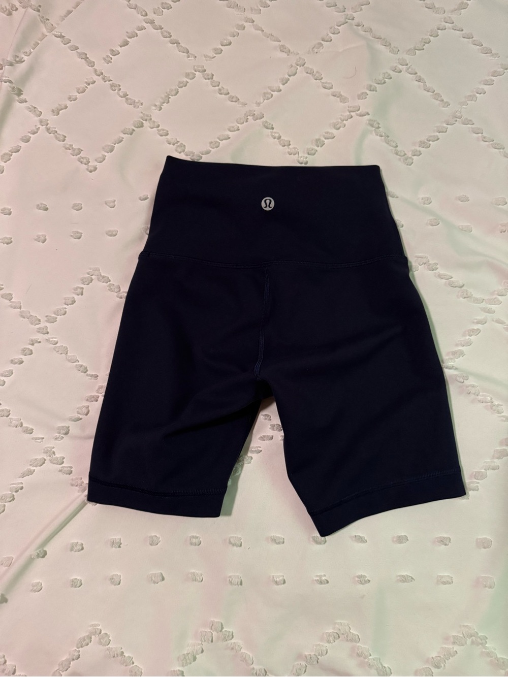 lululemon athletica Navy Wunder train shorts 8”